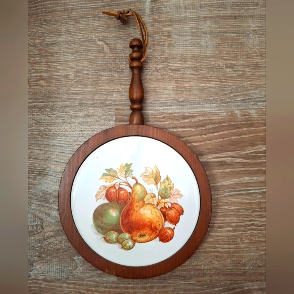 🍐Vintage 70s Wood & Porcelain MID-CENTURY FRUIT TRIVET